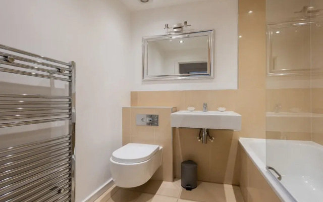 Platinum Apartment next to London Bridge 9995
