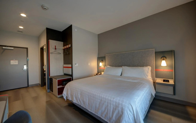 Avid Hotel Yukon by IHG