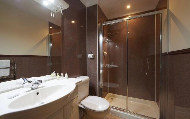 Loch Ness Clansman Hotel