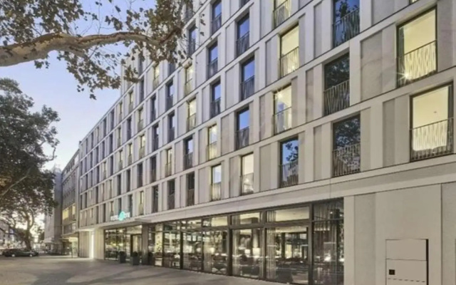 Motel One Köln-Neumarkt