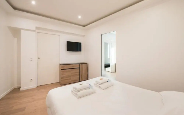 Spacious Apartment With 2 Rooms