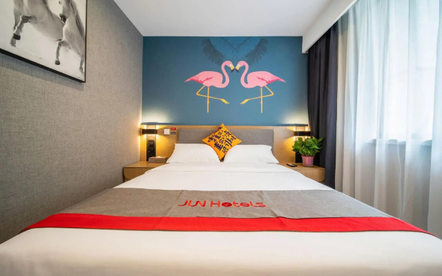 Yayue Hotel (Shangluo Yishui Jinyang Unit Shop)