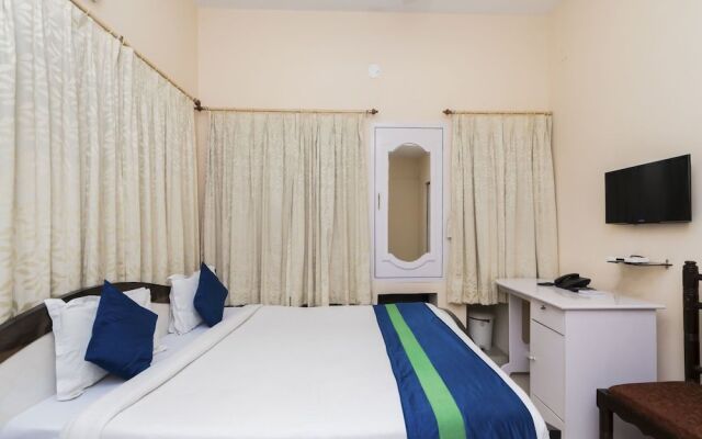OYO 8998 Hotel Aayash