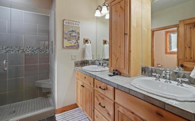Vine Maple-Golf View-5Br/4.5Ba