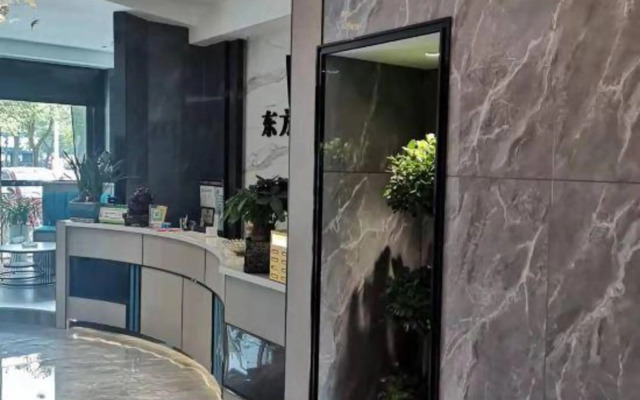 Dongfang Mingzhu Hotel