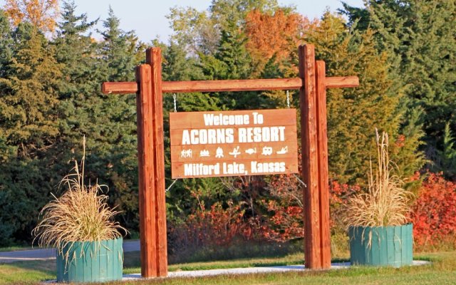 Acorns Resort