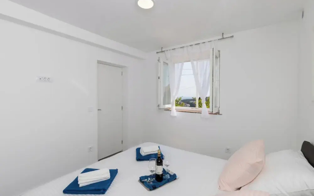 Apartment Semi