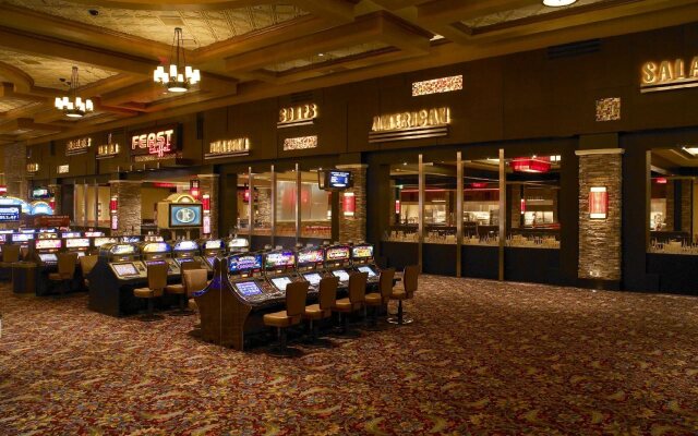 Santa Fe Station Hotel & Casino