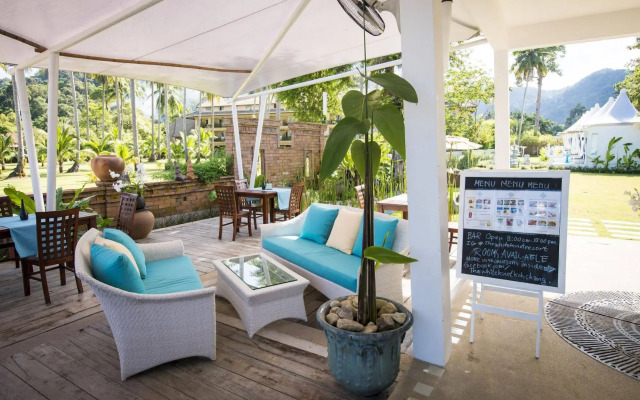 The White Knot Koh Chang