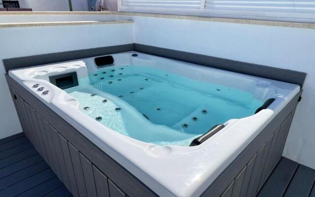 Luz de Gades - Suites Spa Gym - Adults Only.