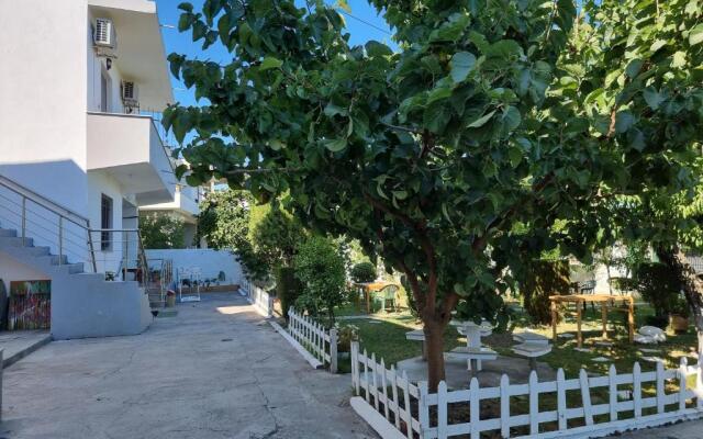 Guest House Vila Elezi