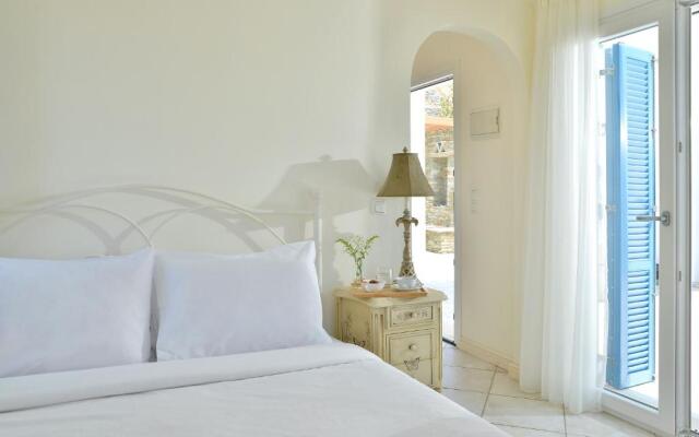 Andros Homes Sea Side Apartment & Studio