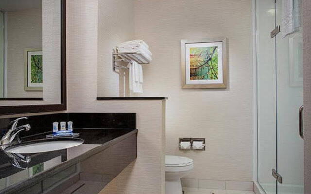 Fairfield Inn & Suites Calhoun