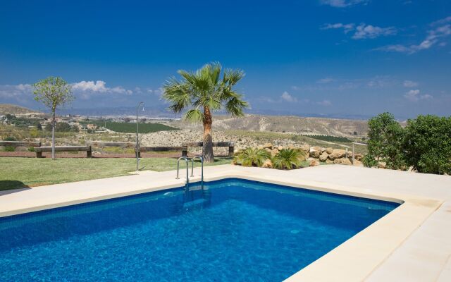 Boutique Hideaway Cortijo El Sarmiento