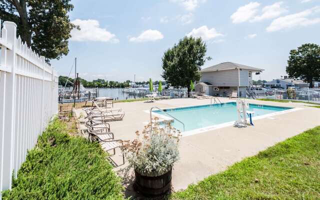 Quality Inn Solomons - Beacon Marina