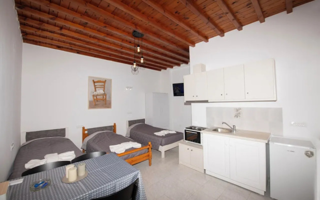 Karboni Hotel