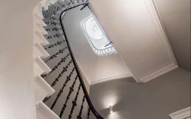 JOIVY Torphichen Street 5 Star Luxury Apartment
