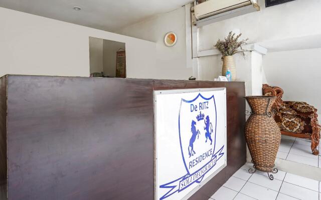 OYO 91035 De Ritz Residence