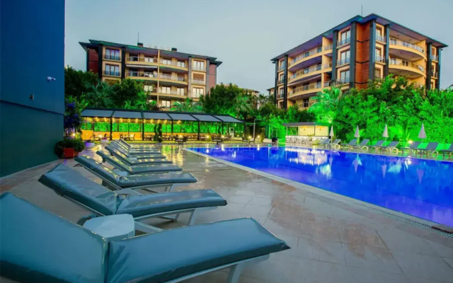 Grand Alisa Hotel – Ex.Royalisa Hotel
