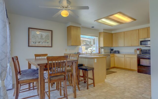 Amber Sunset 3 Bedroom Home by RedAwning