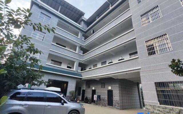 Ruili Zhuyunxuan Apartment