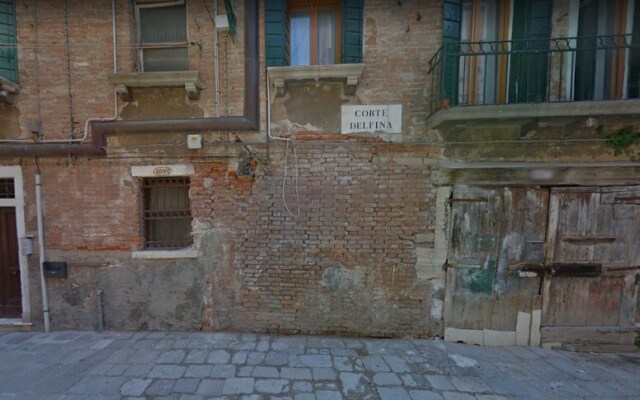 Ca Delfina
