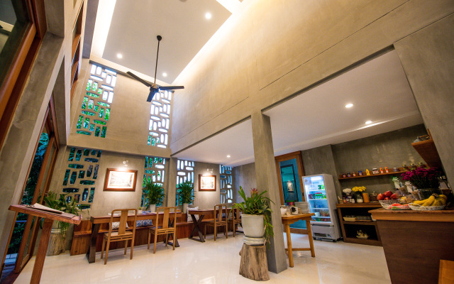 Chu Hotel