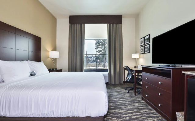 Cobblestone Hotel & Suites - Rhinelander