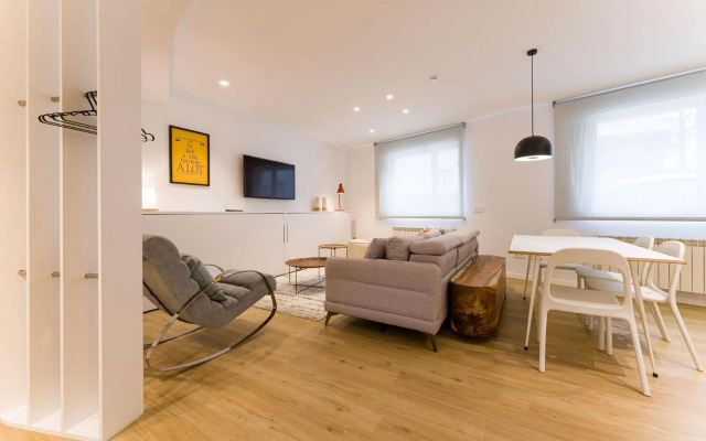 Seis Aldabas Apartamentos