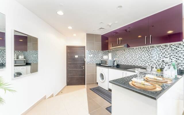 Cayan Tower - The Artist Studio