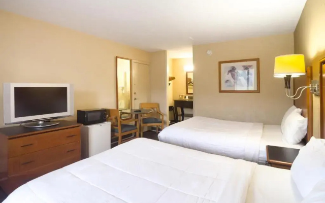 OYO Hotel Harriman near I-40