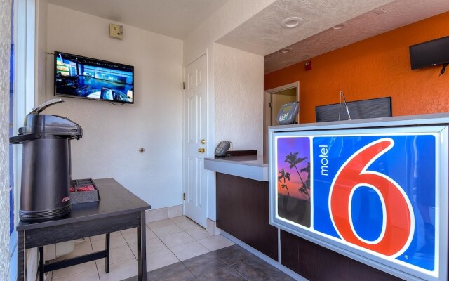 Motel 6 Los Angeles - Norwalk