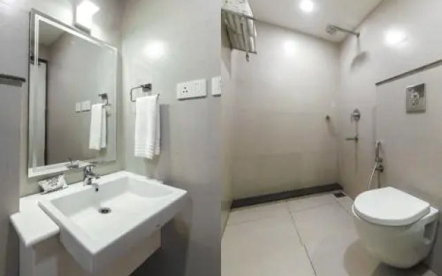 OYO 26856 Surya Residency