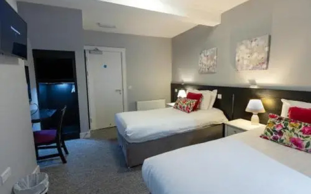 Behan's Horseshoe Bar & Restaurant