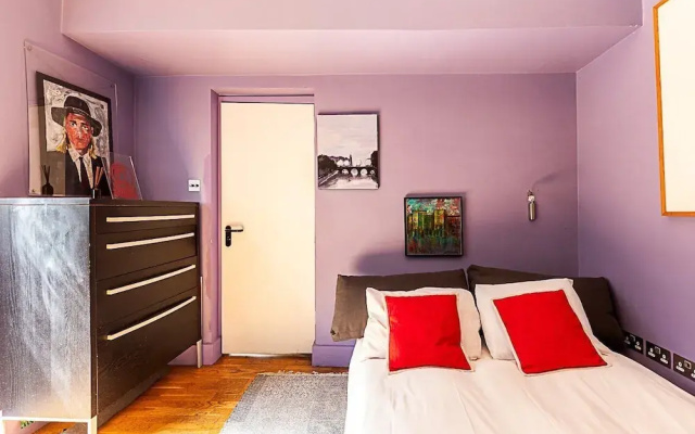 Stylish Mews Home in Kensington