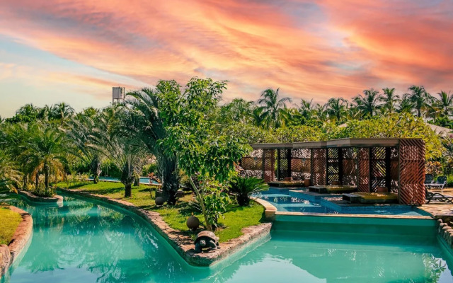 Hot Beach Resort