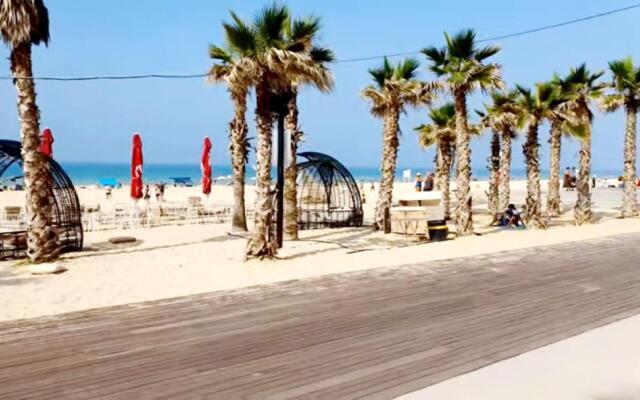 Apart Hotel TLV/Bat Yam Beach Front 1207
