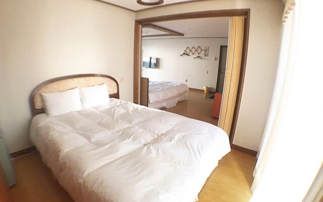 Bigssum Guest House - Hostel