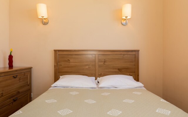 Apartments Spacerowa 2 by Renters