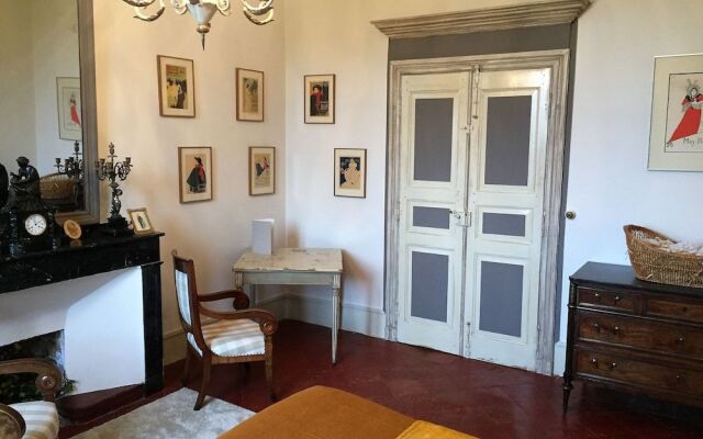 Domaine Du Buc, Le Chateau