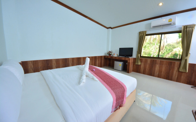 Haad Yao Bayview Resort & Spa