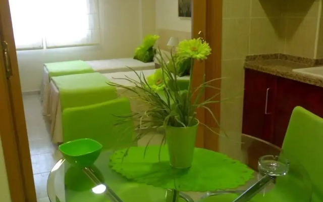 Triple Apartment - Double and Single bed 2