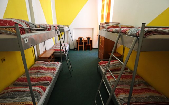 Az Hostel