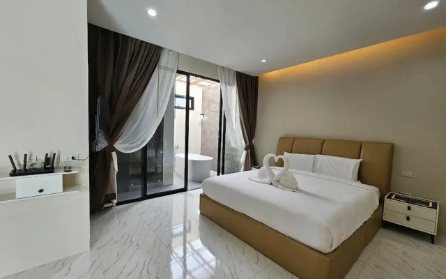 Baan First Pool Villa