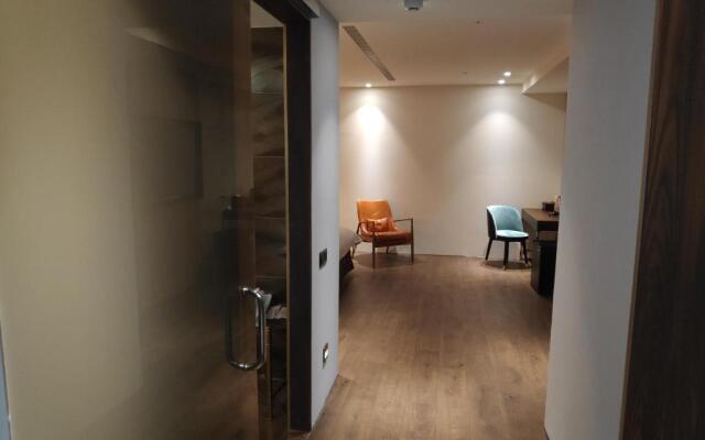 Saint Art Hotel