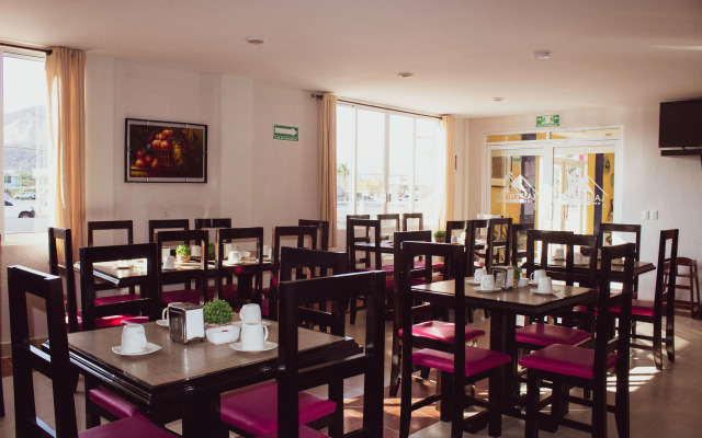 Hotel De La Peña Inn