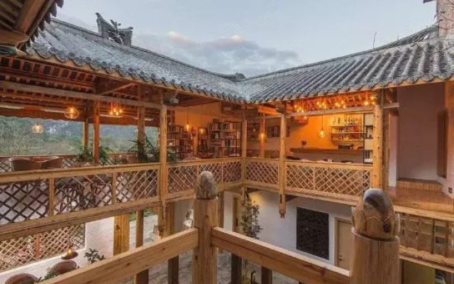 Hua Qian Zhu Homestay