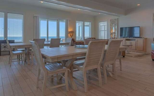 Emerald by Meyer Vacation Rentals