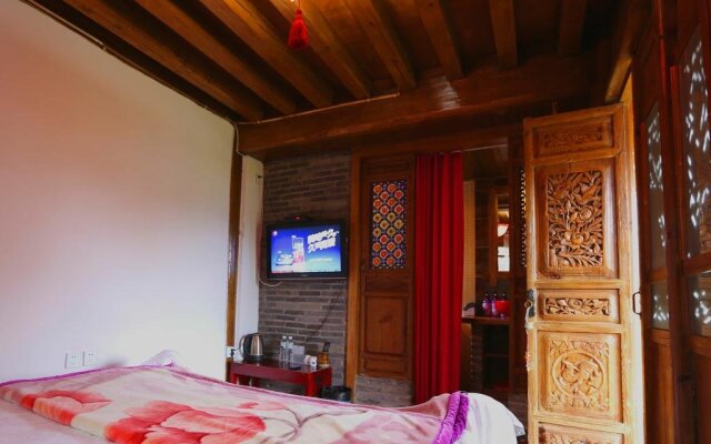 Lijiang Yuese Inn