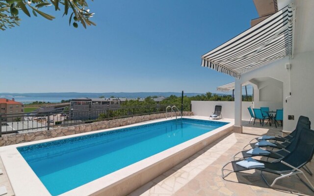 Awesome Home in Omis With Wifi and 6 Bedrooms